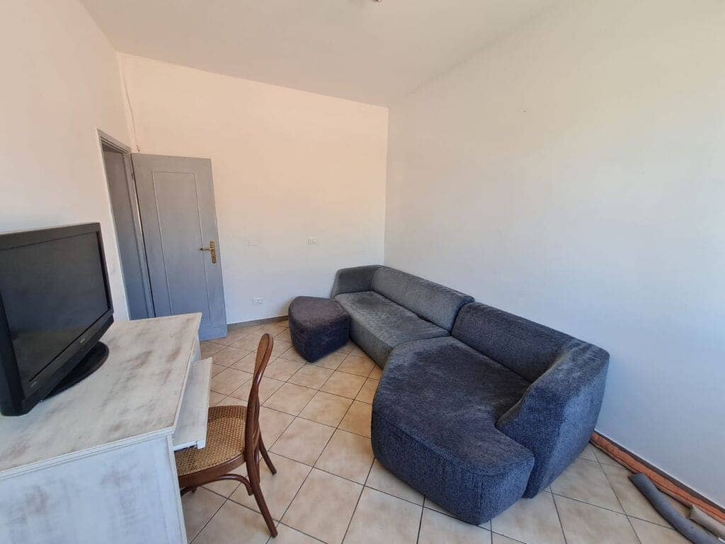 3 Zimmer Wohnung renoviert mit Terrasse und Parkplatz im Stadtzentrum  Moniga del Garda - 7